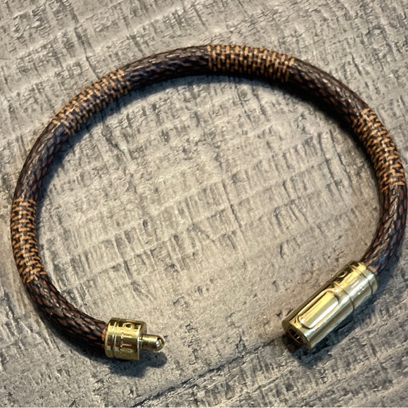 EUC. Authentic Louis Vuitton Damier Ebene Keep Bracelet. - Picture 8 of 10